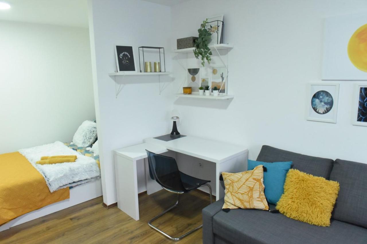 Central Apartment Cuprija Bagian luar foto